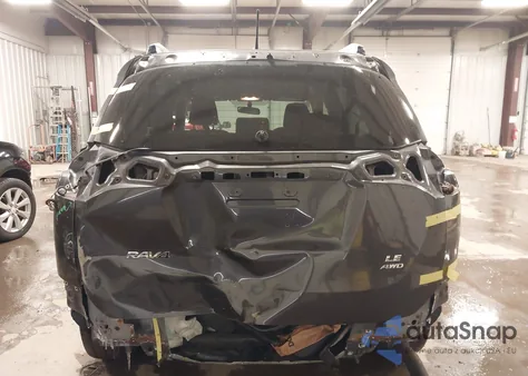 2014 Toyota Rav4 Le z USA, uszkodzony, nr VIN JTMBFREV0ED076589